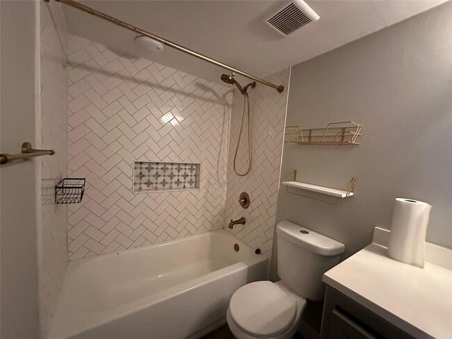 Building Photo - 2250 Bering Dr