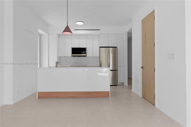 Building Photo - 4430 W Flagler St