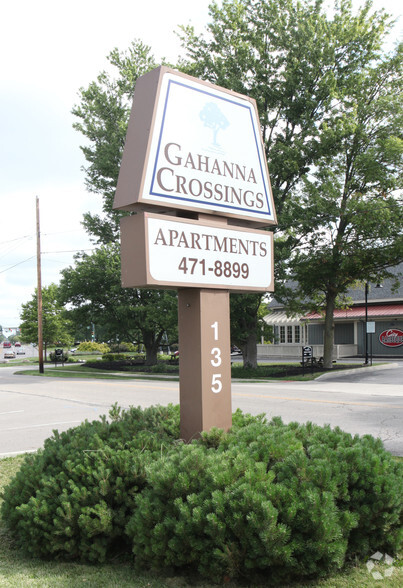 Building Photo - Gahanna Crossing Apartments