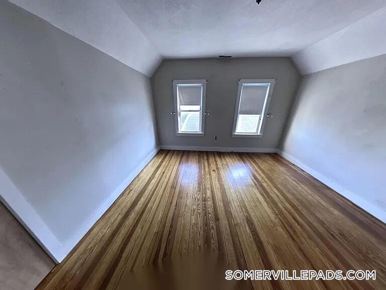 Building Photo - 14 Dow St