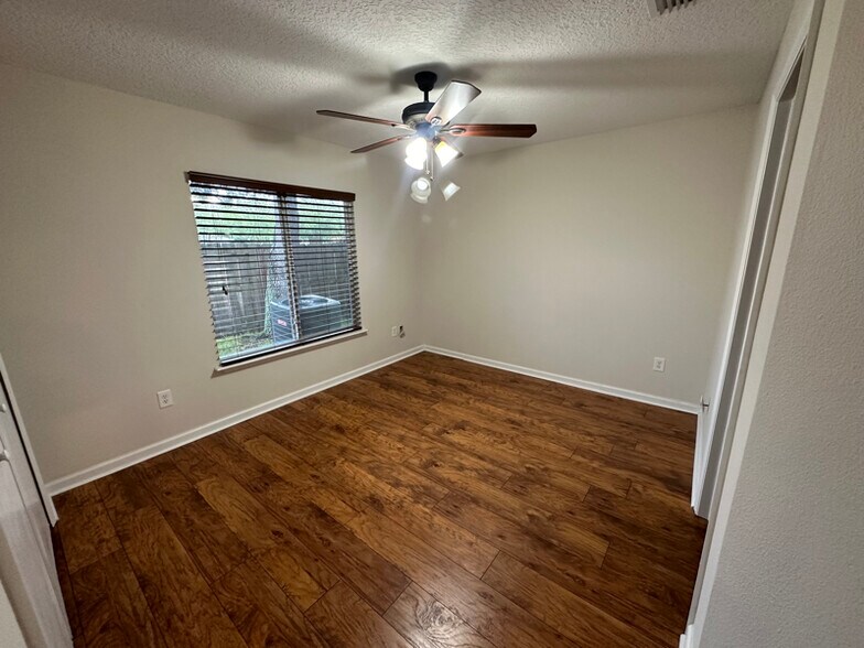 Building Photo - 958 Wynfield Cir
