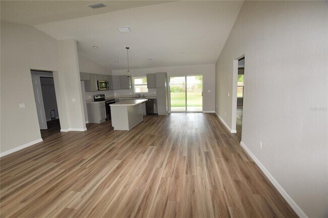 Building Photo - 21 Olive Cir