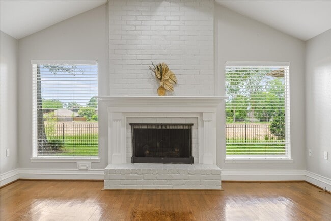 Building Photo - 7715 Brush Wood Dr