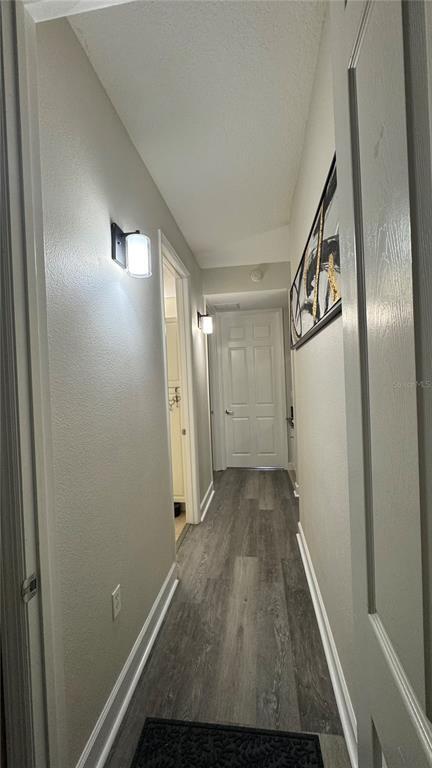 Building Photo - 2015 Grand Oak Dr