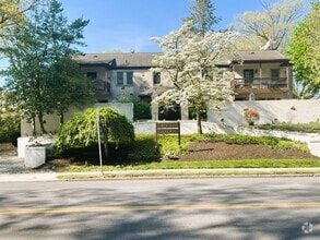 Building Photo - Ardglen Gardens Apartments