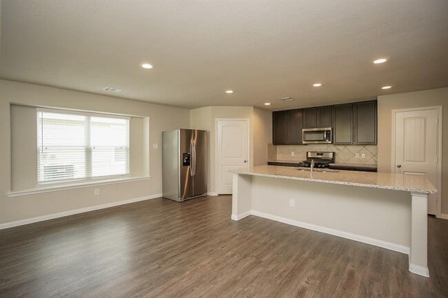 Building Photo - 3331 Rosselli Brush Dr