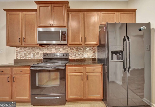Building Photo - 113 Macalester Dr