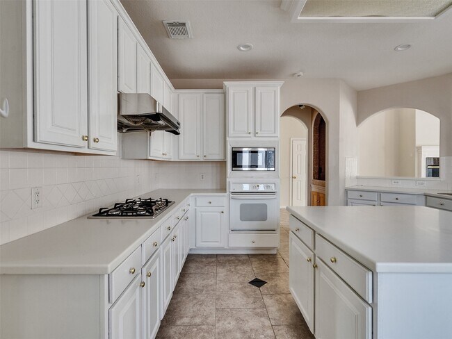 Building Photo - 3902 Breaux Bridge Ln