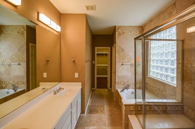Building Photo - 3211 Chapel Creek Way