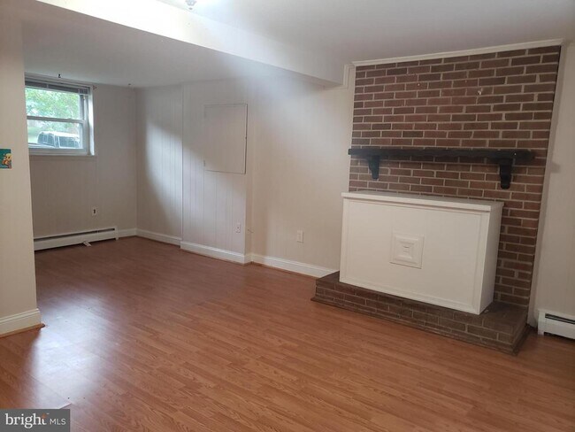 Building Photo - 13350 Kerrydale Rd