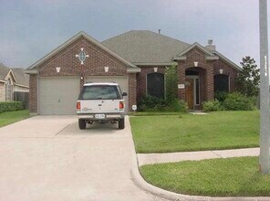 Building Photo - 15119 Wimberly Park Dr