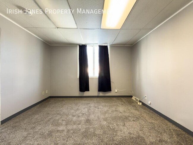 Building Photo - 1213 Walden Ave