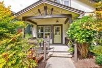Building Photo - 1086 Village Loop