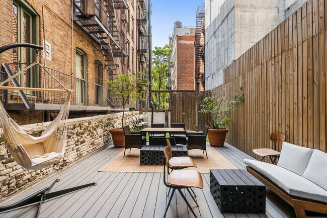 Building Photo - 354 Bowery-ID1035006P