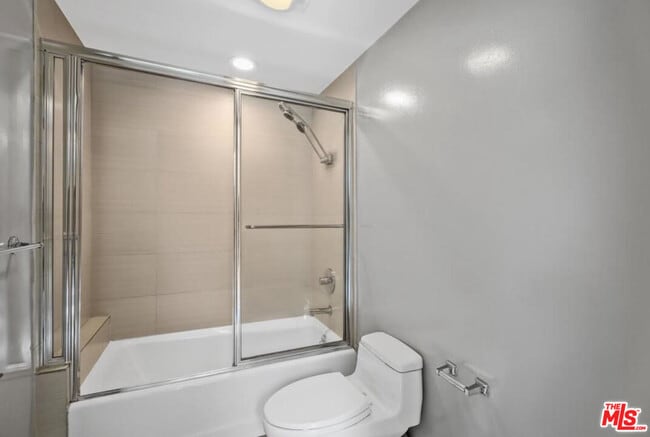 Building Photo - 1283 Havenhurst Dr