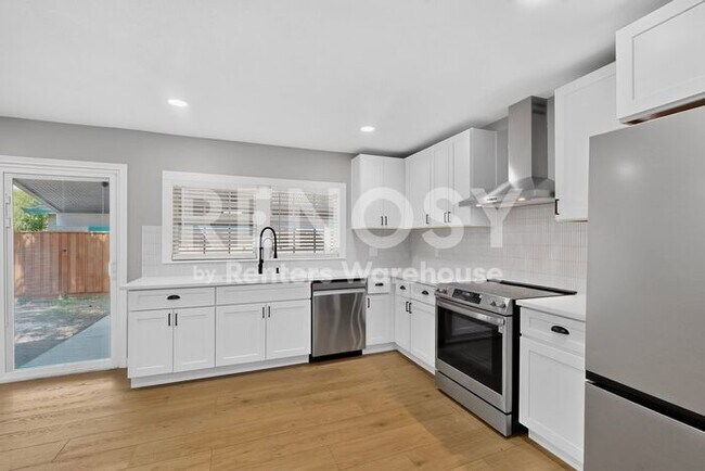 Building Photo - Plano Gem Ready To Be Your Home
