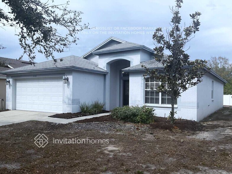 Building Photo - 1106 Barclay Wood Dr