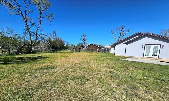 Building Photo - 1131 County Rd 515