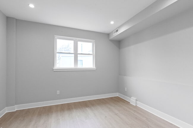 Building Photo - 2245 Titan St