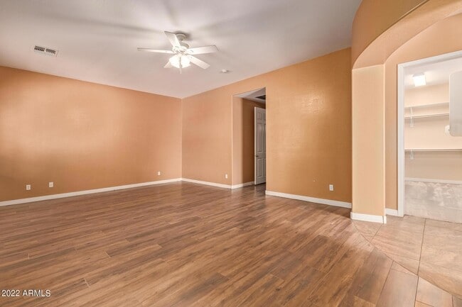 Building Photo - 3144 E Lynx Way