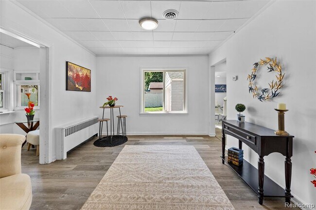 Building Photo - 641 Gilman St