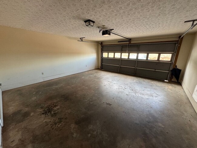 Building Photo - 416 Leighton Ave