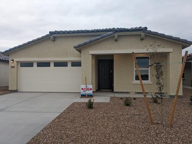 Building Photo - 1436 W Toltec Dr