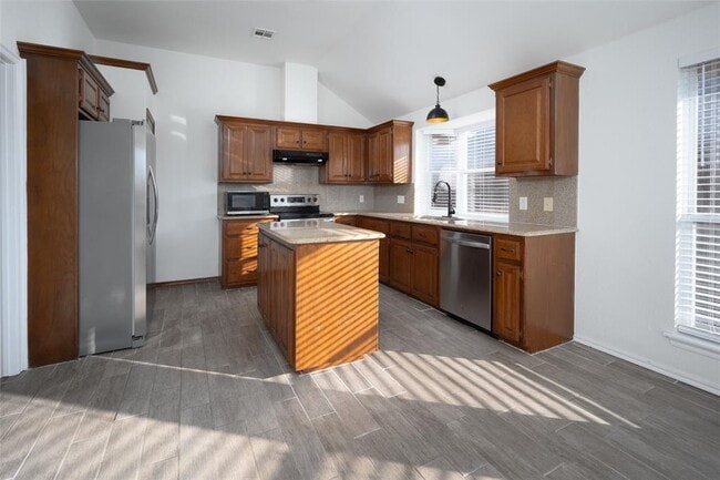 Building Photo - 3612 Crail Dr