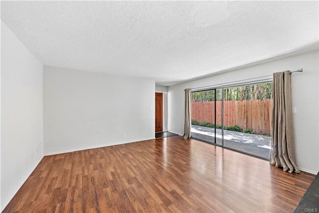 Building Photo - 329 Orizaba Ave