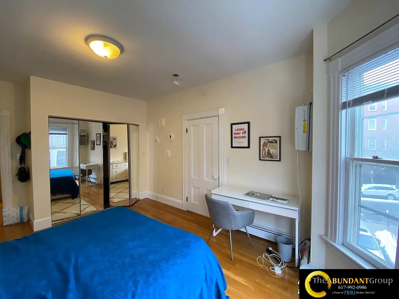 Building Photo - 17 Centre St