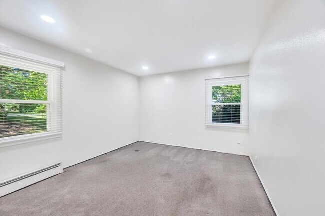 Building Photo - 38 Barker Dr