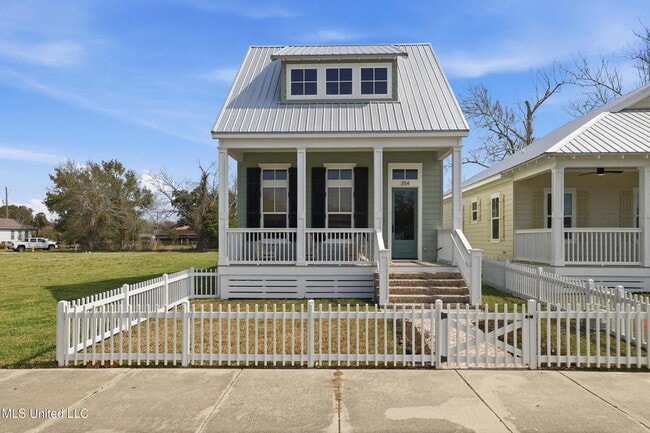 Building Photo - Fully furnished brand new home with garage!