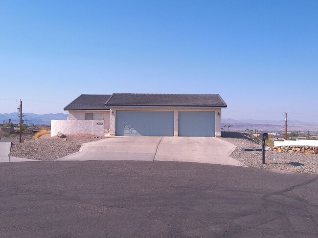 Primary Photo - Long Term 3 bedroom 2 bath 3 car