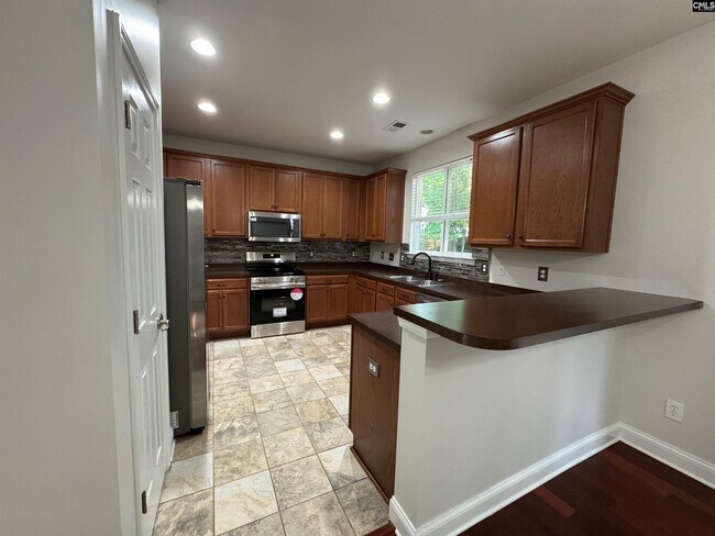 Building Photo - 104 Drifters Ct