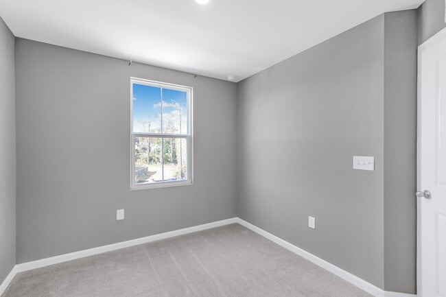 Building Photo - 1011 Chevy Park Lndg