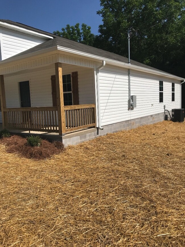 Building Photo - 1556 Co Rd 616