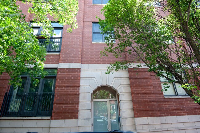 Building Photo - 2771 W Francis Pl