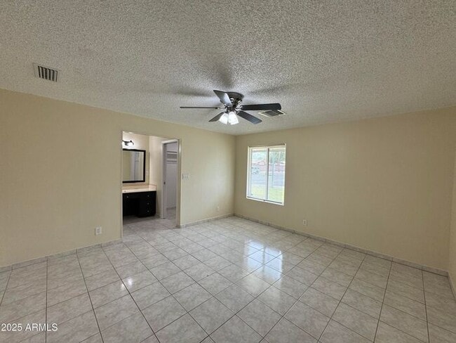 Building Photo - 5502 W Frier Dr
