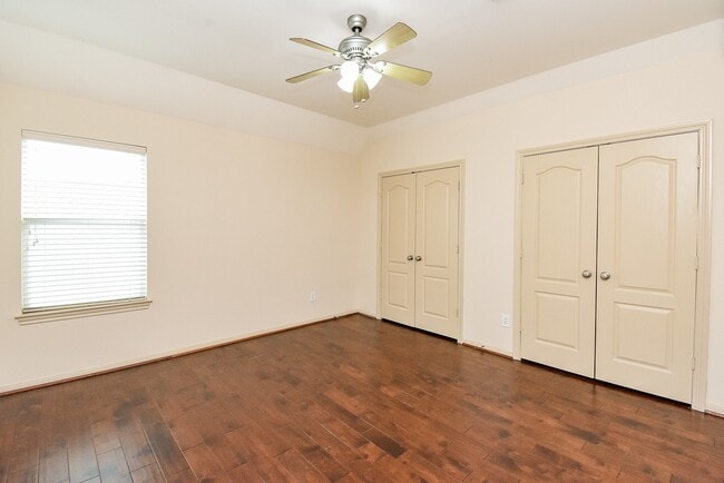 Building Photo - 28514 Hayden Park Dr