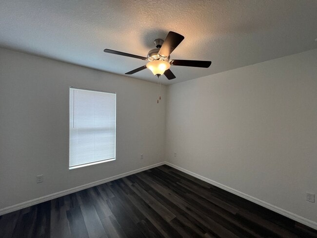 Building Photo - Beautifl Bedroom / 2 Bath Home in Ocklawaha!