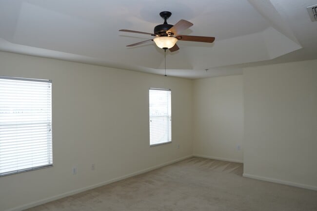 Building Photo - 3007 Langdon Ln N