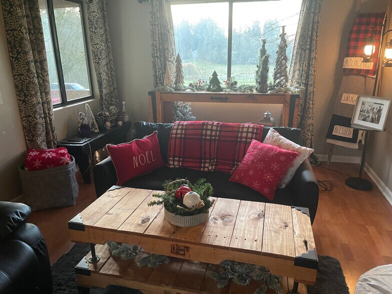 Building Photo - 2804 NW 199th St