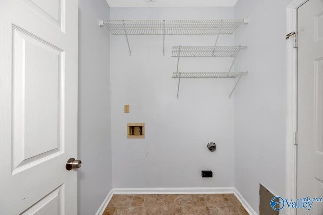 Building Photo - 722 Highland Dr