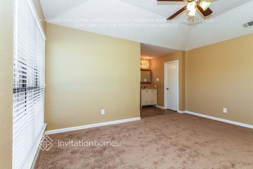 Building Photo - 2506 Neal Dr