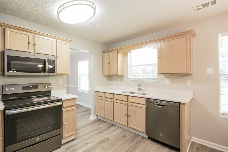 Building Photo - 3054 Aberdeen Way