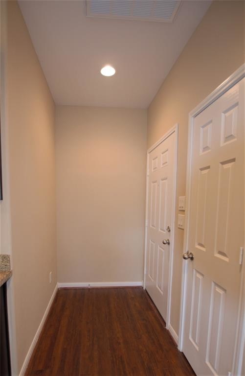 Building Photo - 17145 Wilthorne Garden Ct