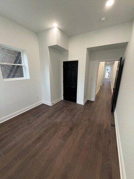 Building Photo - 2028 Druid Hill Ave