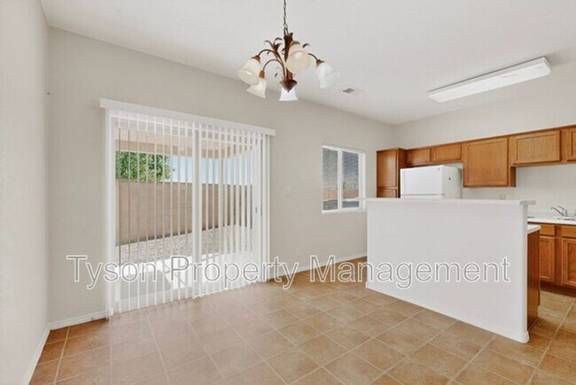 Building Photo - 5648 Valle Alegre Pl NW