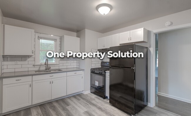 Building Photo - 4727 Harrison St