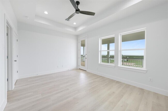 Building Photo - 25206 Sausalito Dr